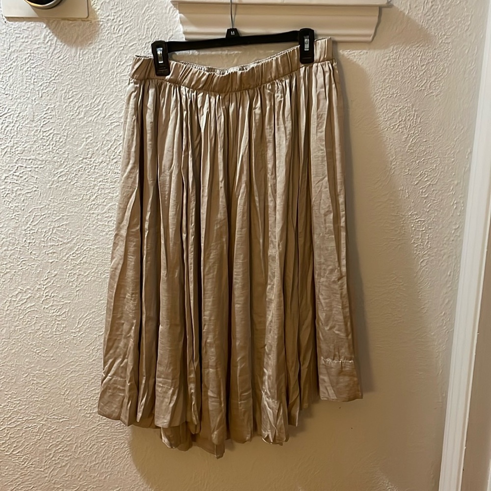 Silky soft polyester skirt